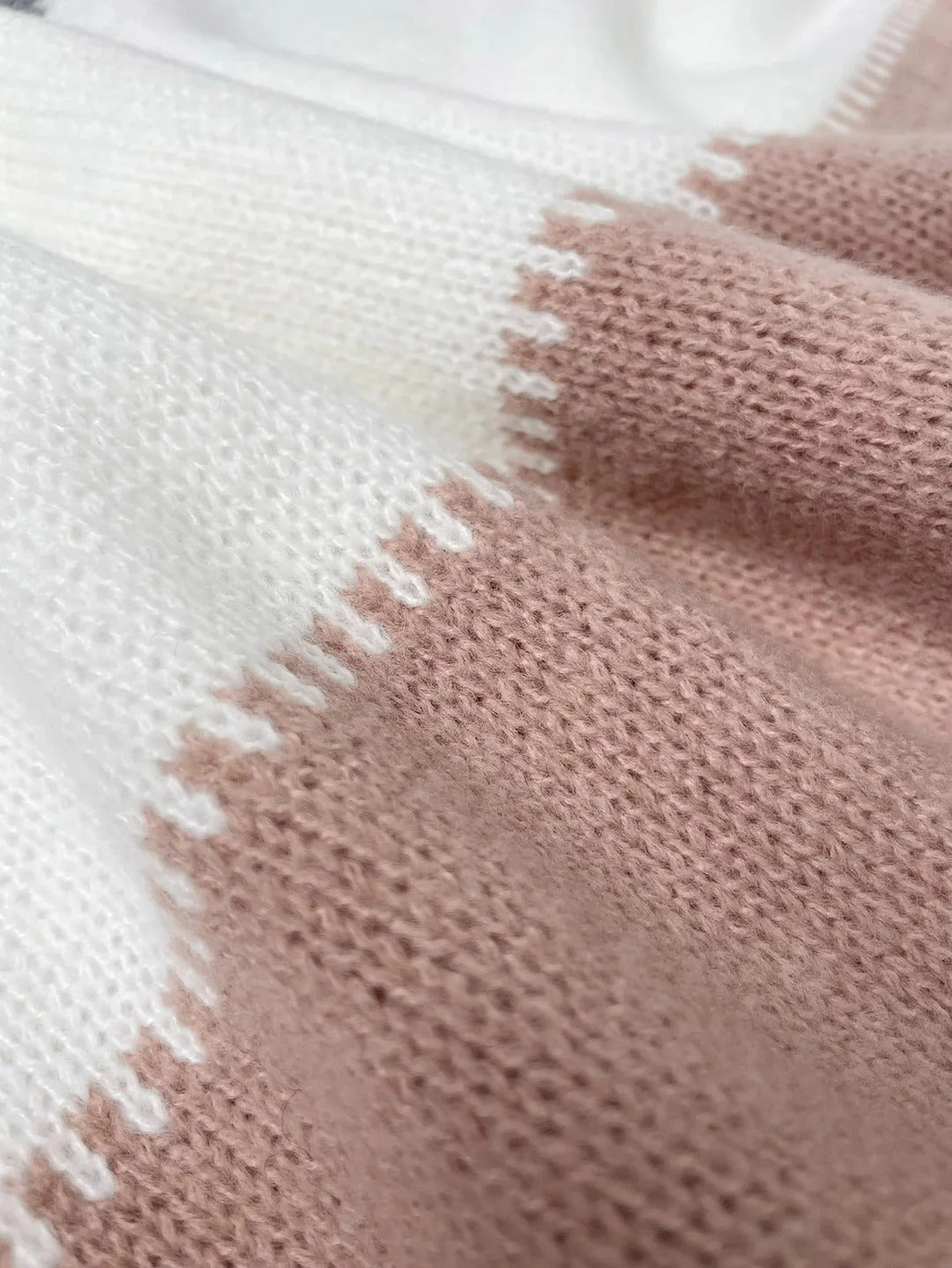 JERSEY | DE PUNTO CON PATRÓN JUGUETÓN